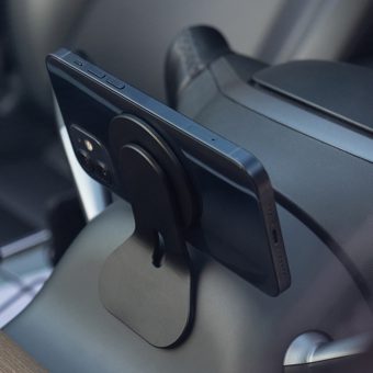 Mobilholder med magnet for Tesla model 3 / Y