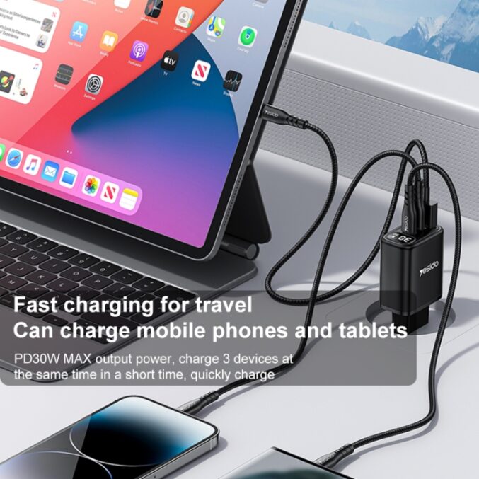 30W hurtiglader med USB, to USB-C og display (YC69) - Bilde 8