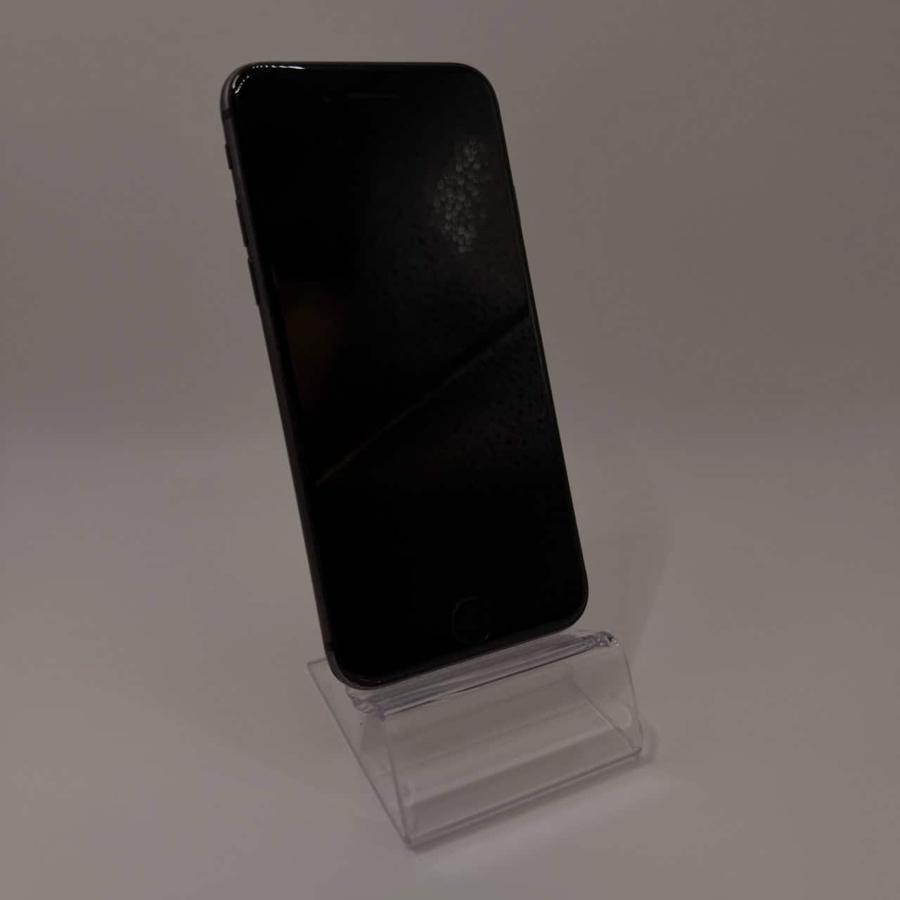 Pakkeauksjon #1017 – 2 x iPhone 8 256GB Sort – Pent brukt - Bilde 3