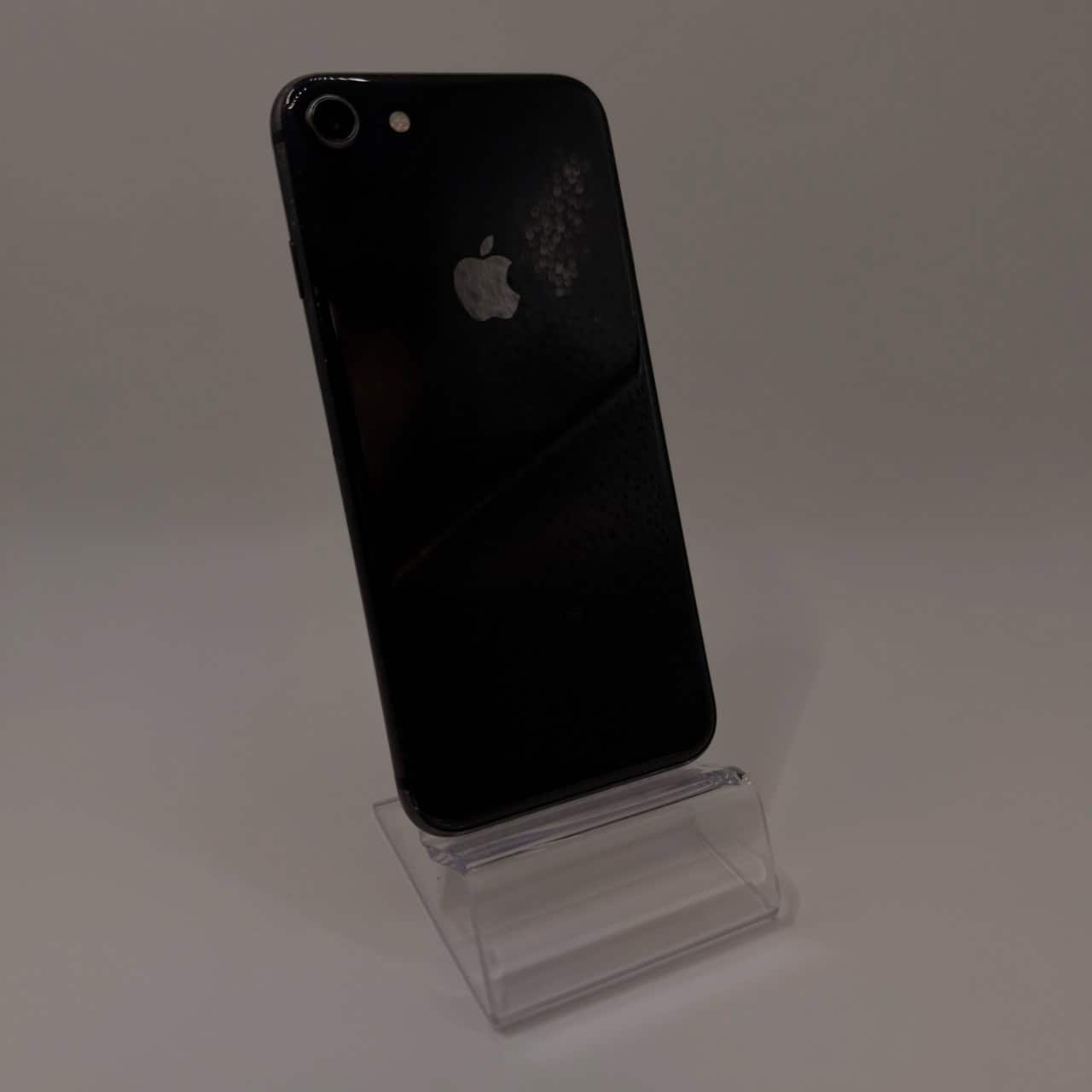 Pakkeauksjon #1017 – 2 x iPhone 8 256GB Sort – Pent brukt - Bilde 4